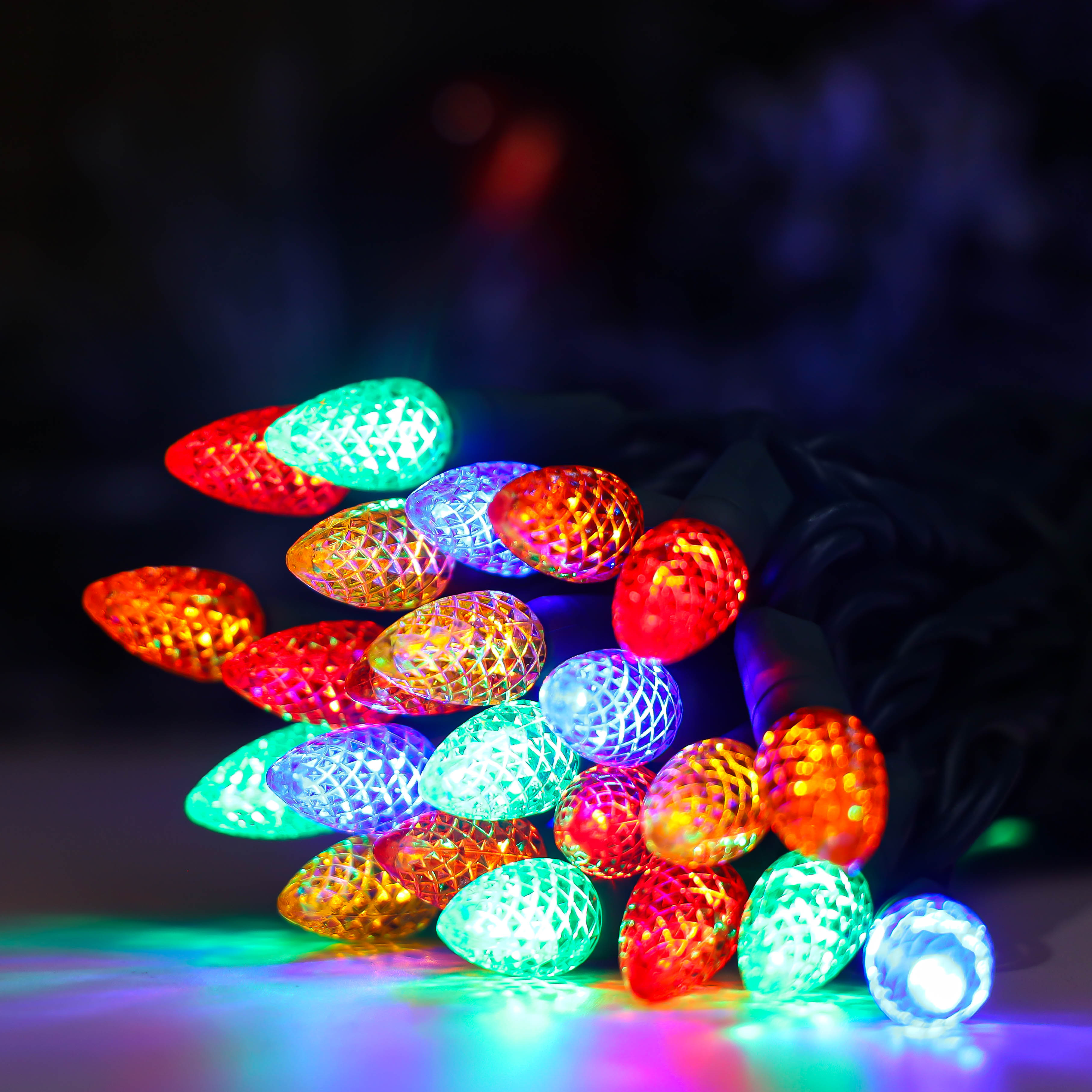 A corda do diodo emissor de luz do UL C3 ilumina a luz de Natal multicolorida ao ar livre