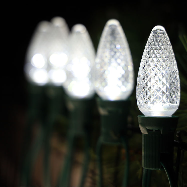As lâmpadas da substituição do diodo emissor de luz de C9 Minleon refrigeram o UL branco do bulbo do Natal impermeável